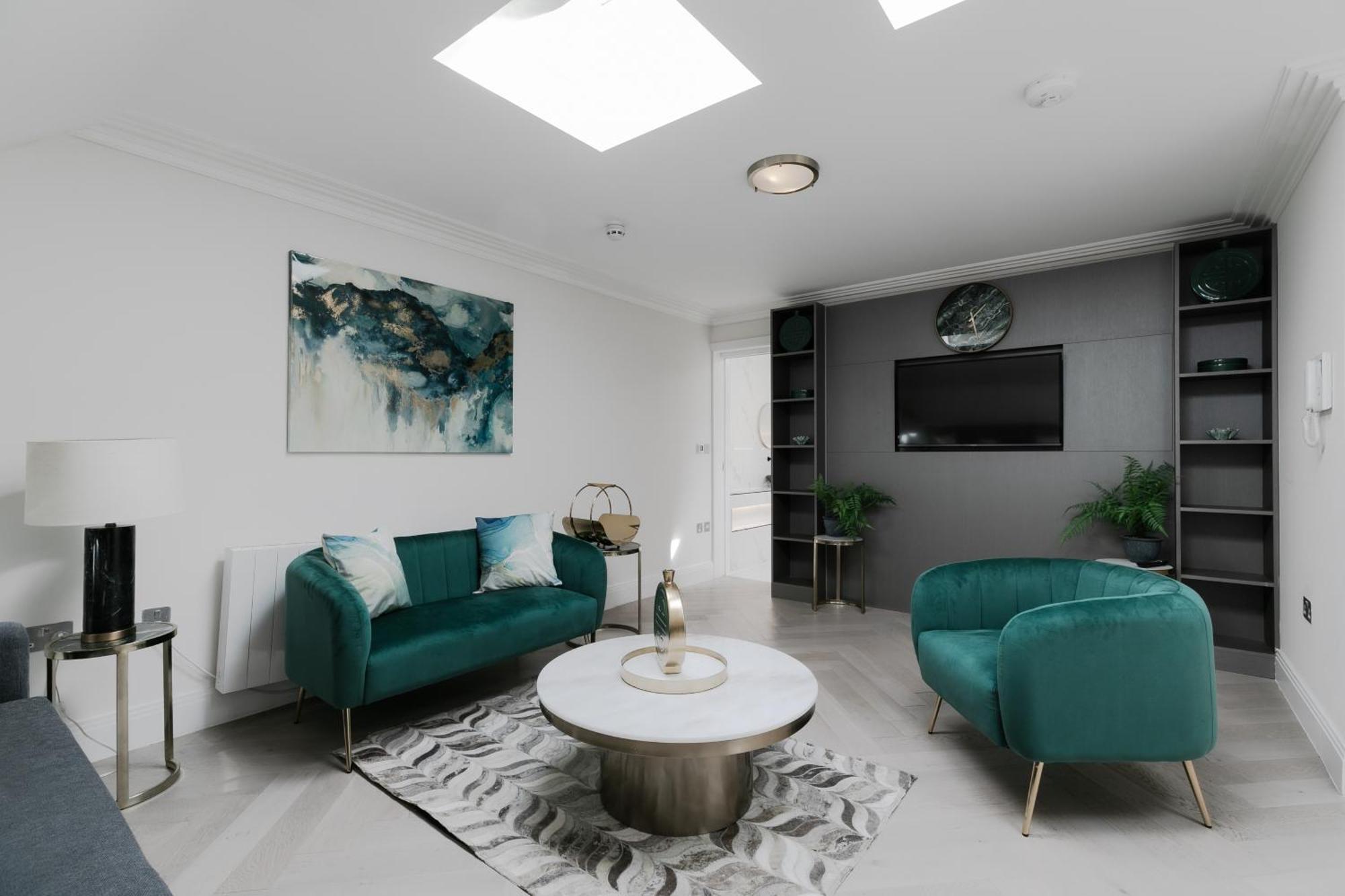 Modern Apartments Near Harrods And The Science Museum Лондон Номер фото