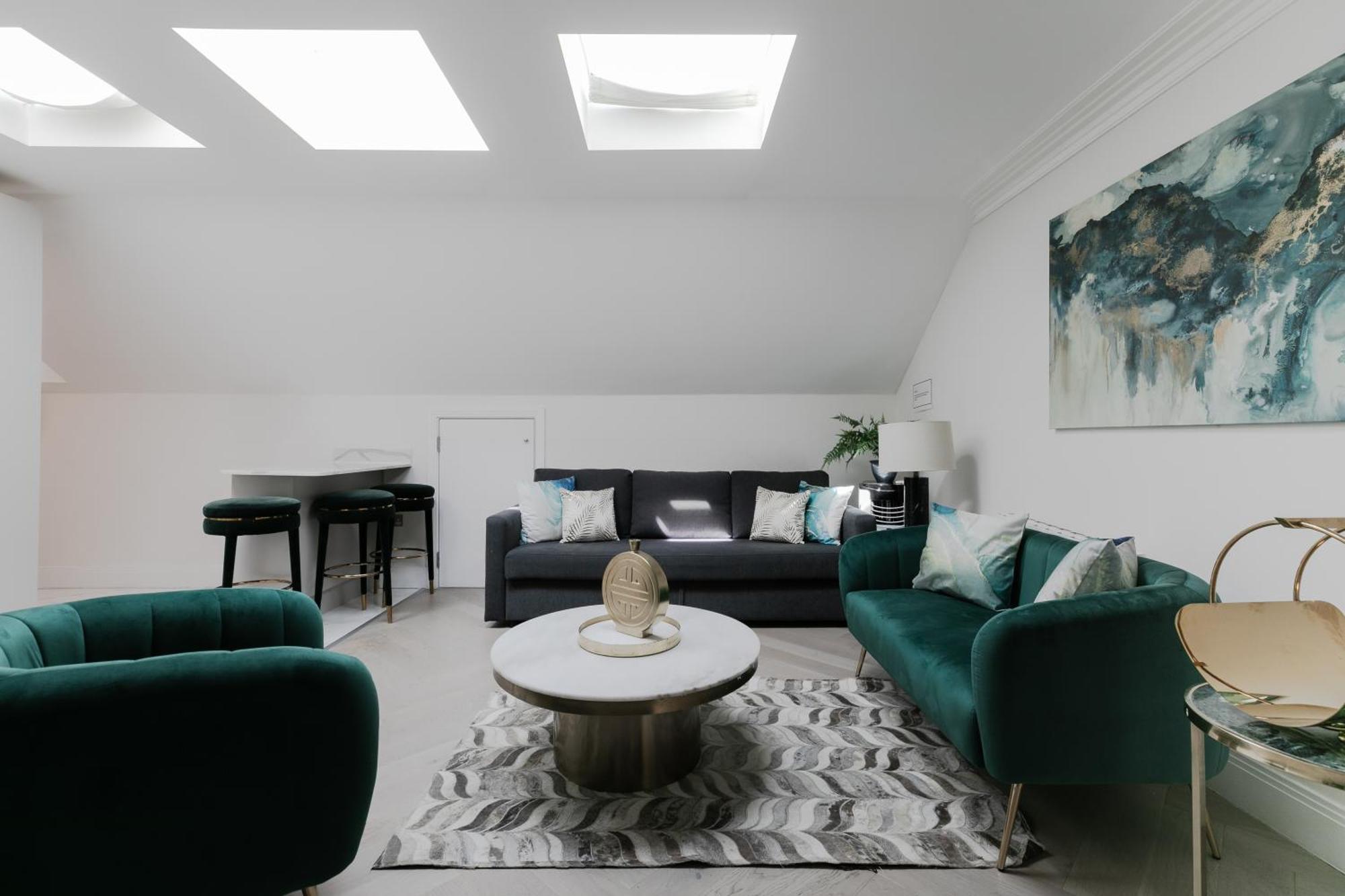 Modern Apartments Near Harrods And The Science Museum Лондон Номер фото