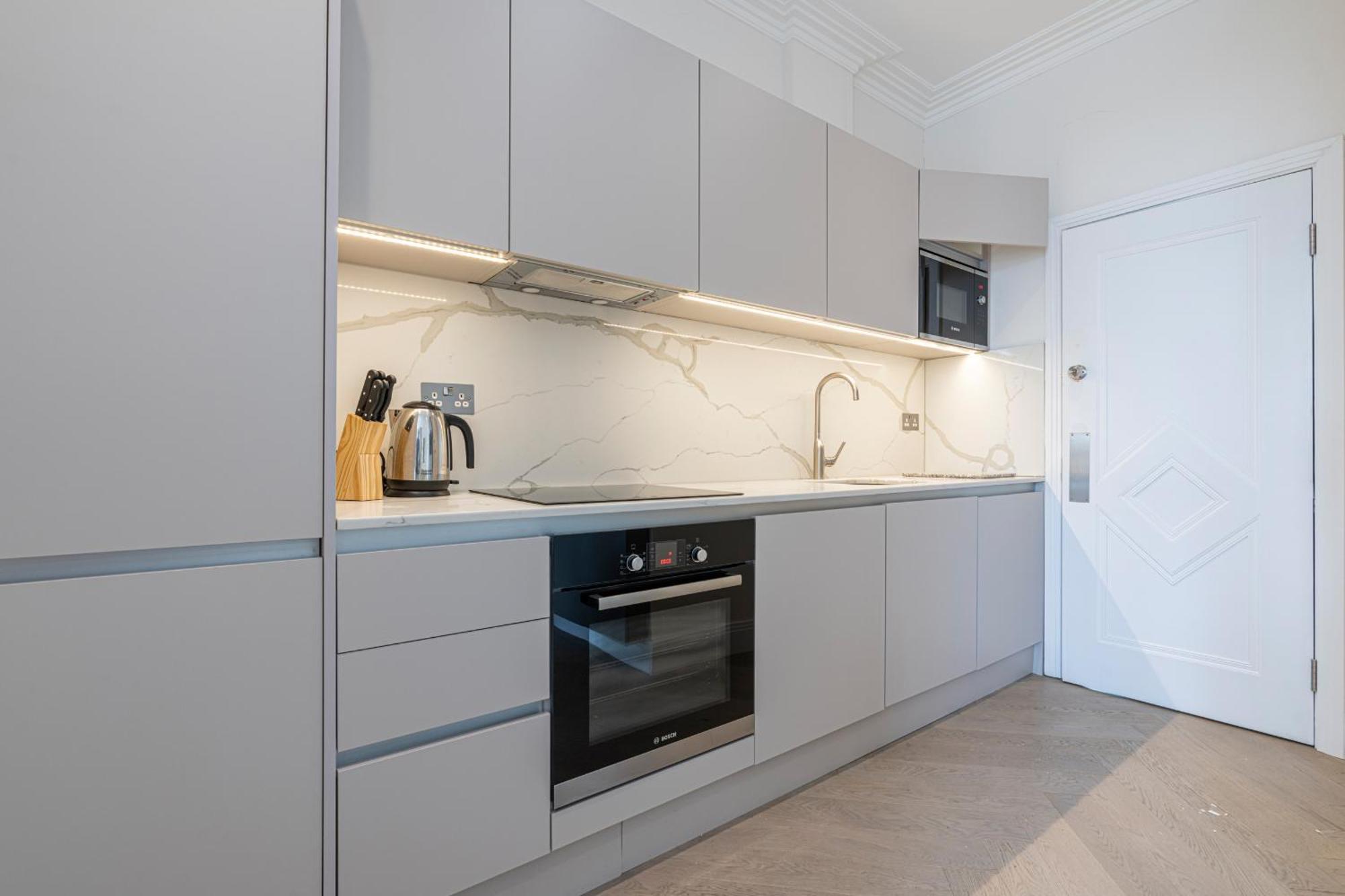 Modern Apartments Near Harrods And The Science Museum Лондон Номер фото