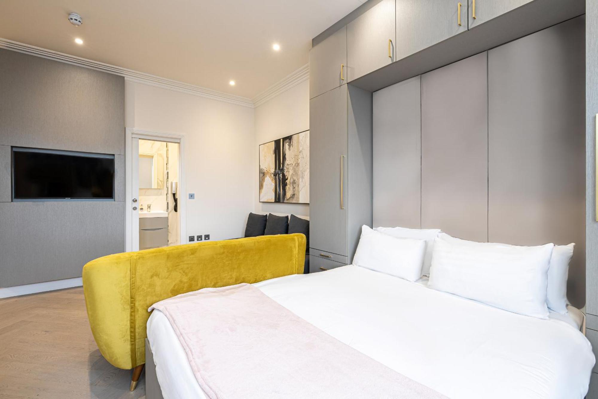 Modern Apartments Near Harrods And The Science Museum Лондон Номер фото