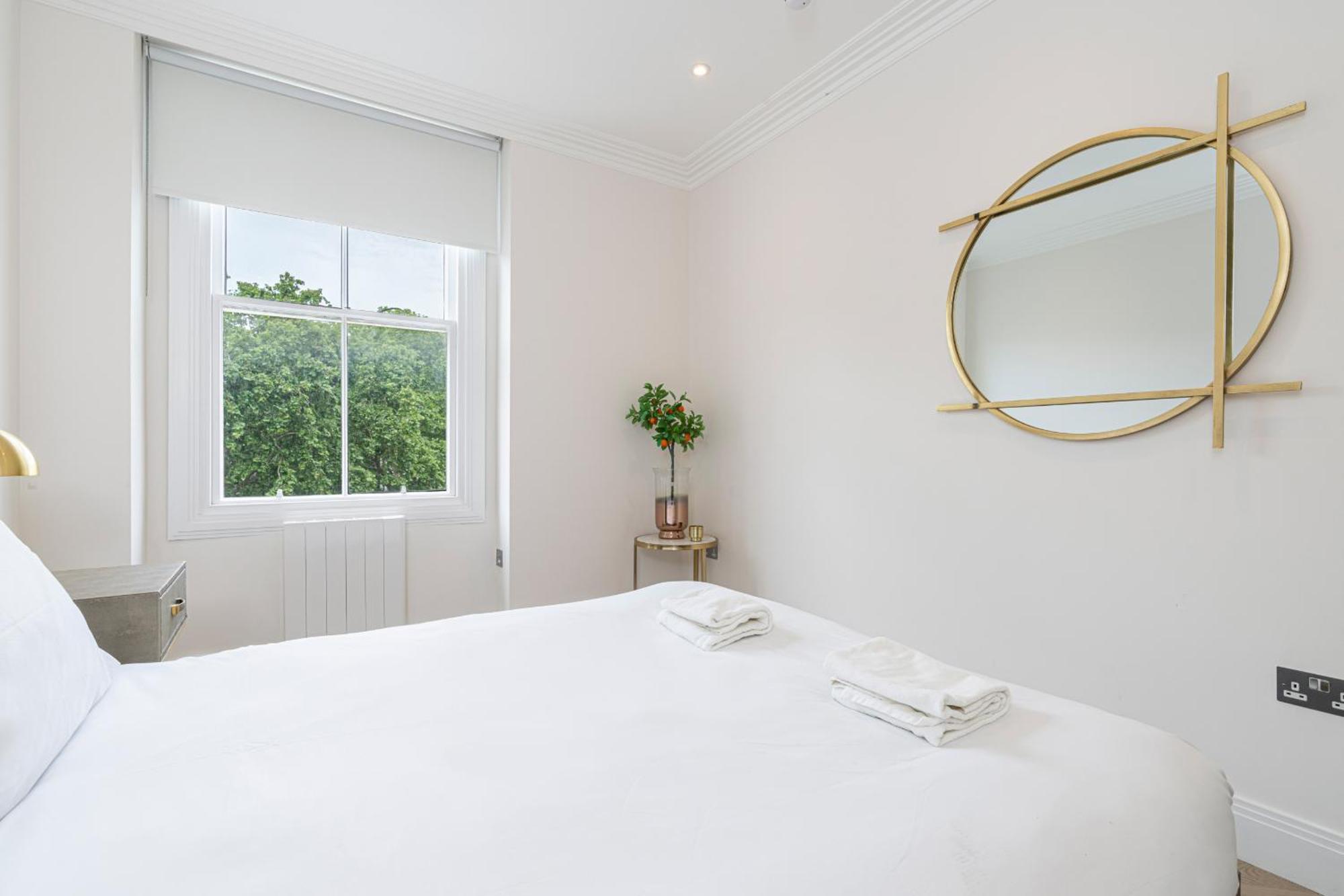 Modern Apartments Near Harrods And The Science Museum Лондон Номер фото