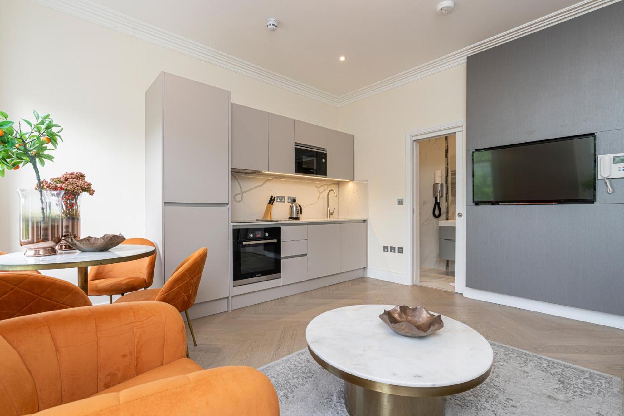 Modern Apartments Near Harrods And The Science Museum Лондон Номер фото