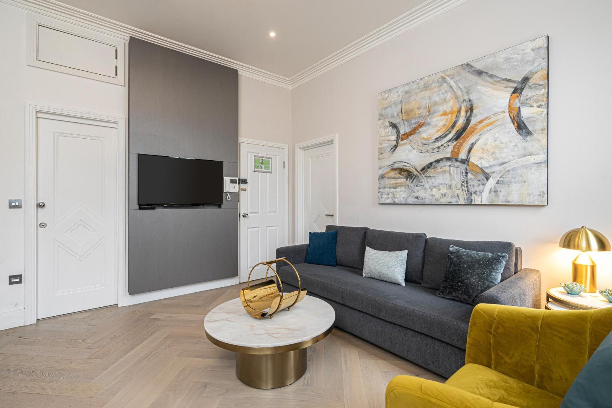 Modern Apartments Near Harrods And The Science Museum Лондон Номер фото