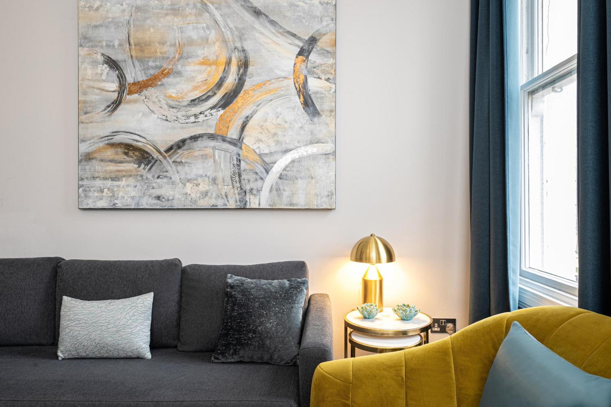 Modern Apartments Near Harrods And The Science Museum Лондон Номер фото